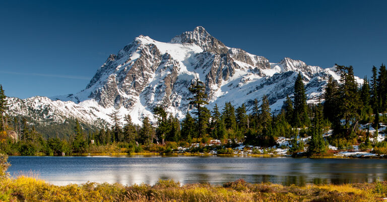 Washington state landscape featuring Mount Shuksan and Picture Lake